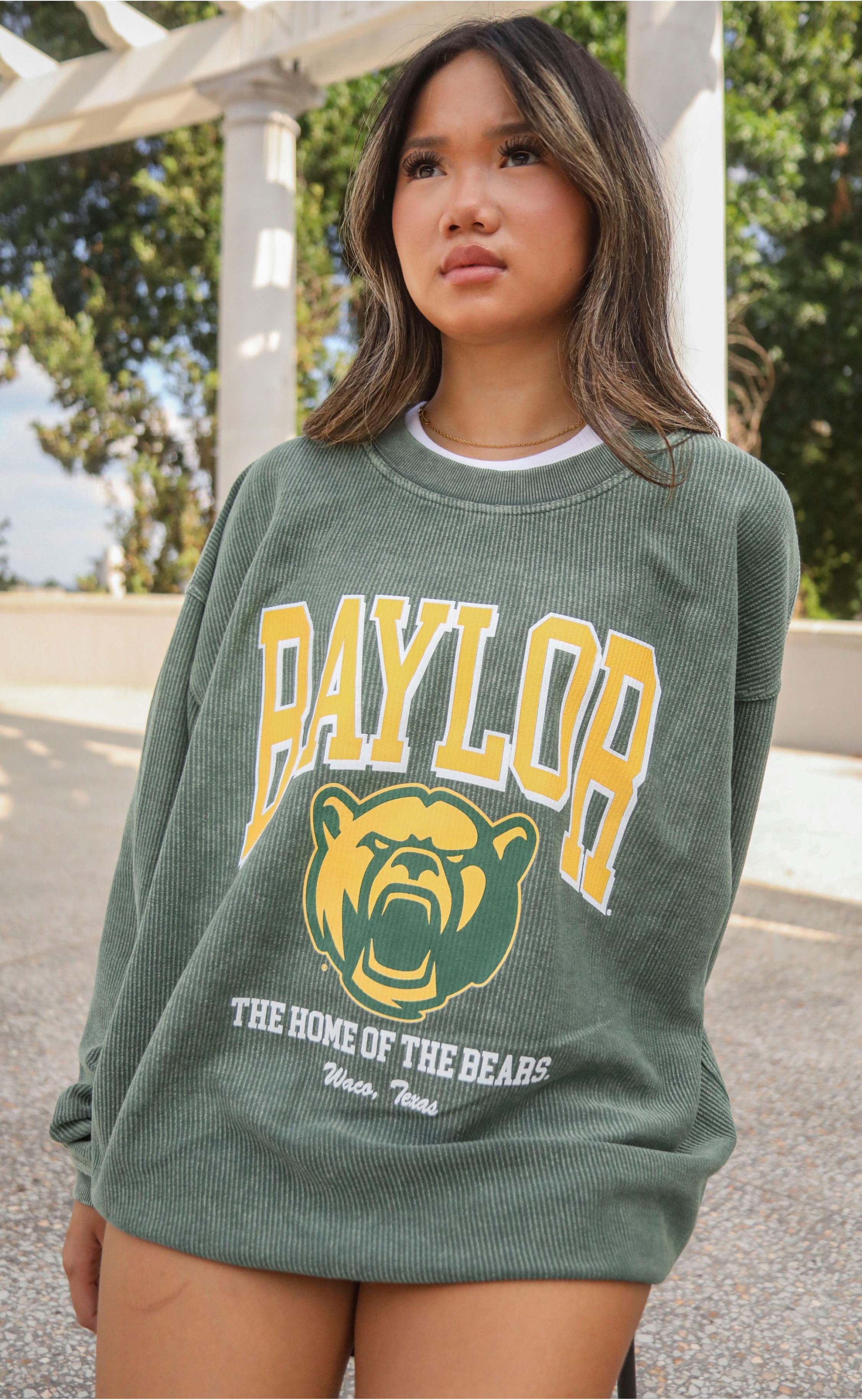 Baylor Corded Sweatshirt with Mascot Print – Soft, Oversized Pullover Celebrating Baylor University Spirit and Style