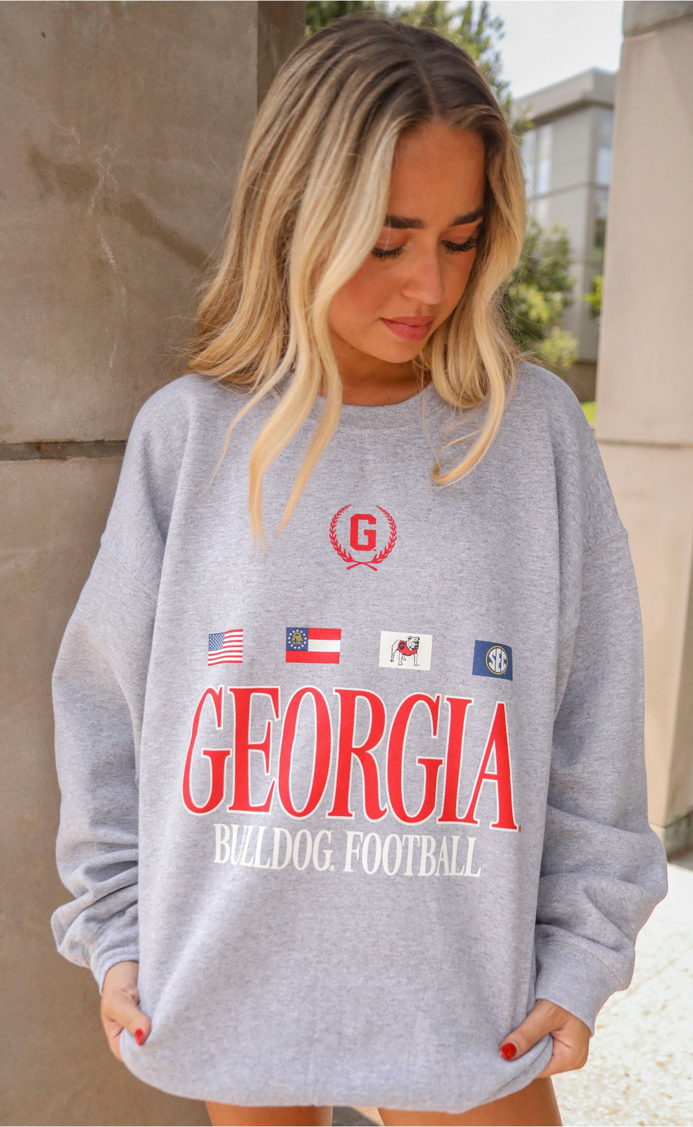 Minimalist Georgia Flags Sweatshirt – Clean Design Featuring Subtle State Flag Motifs, Soft Fabric for Daily Casual Style