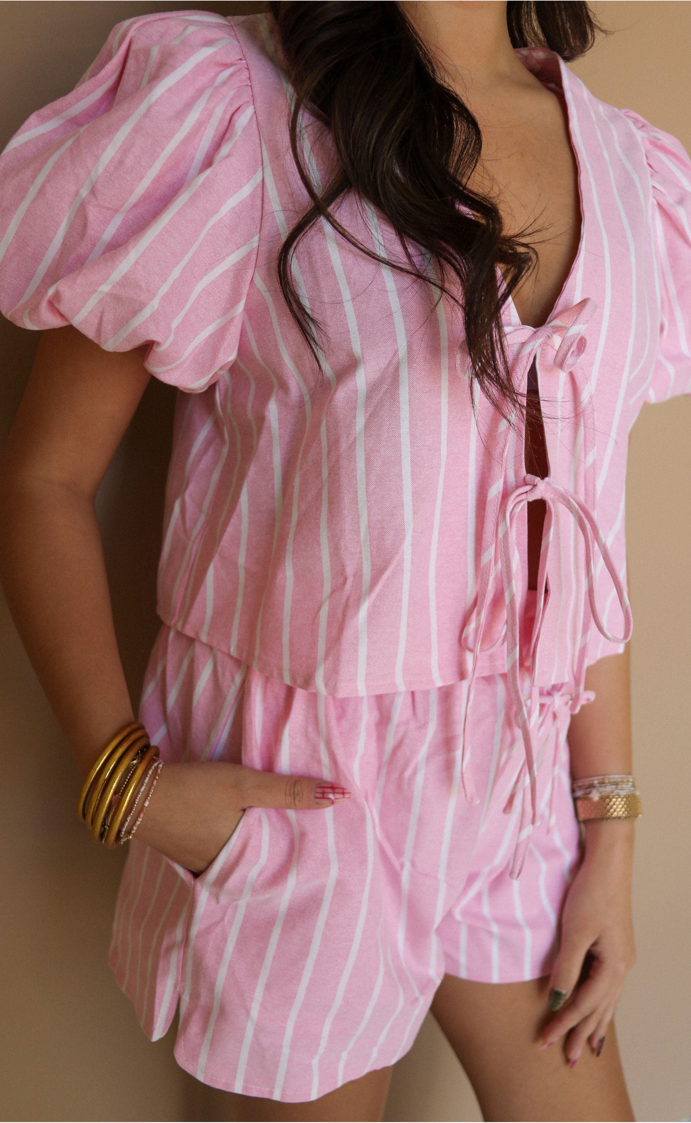 Pink Sands Coast Set: Embrace the Serenity and Warmth of Sunset by the Sea