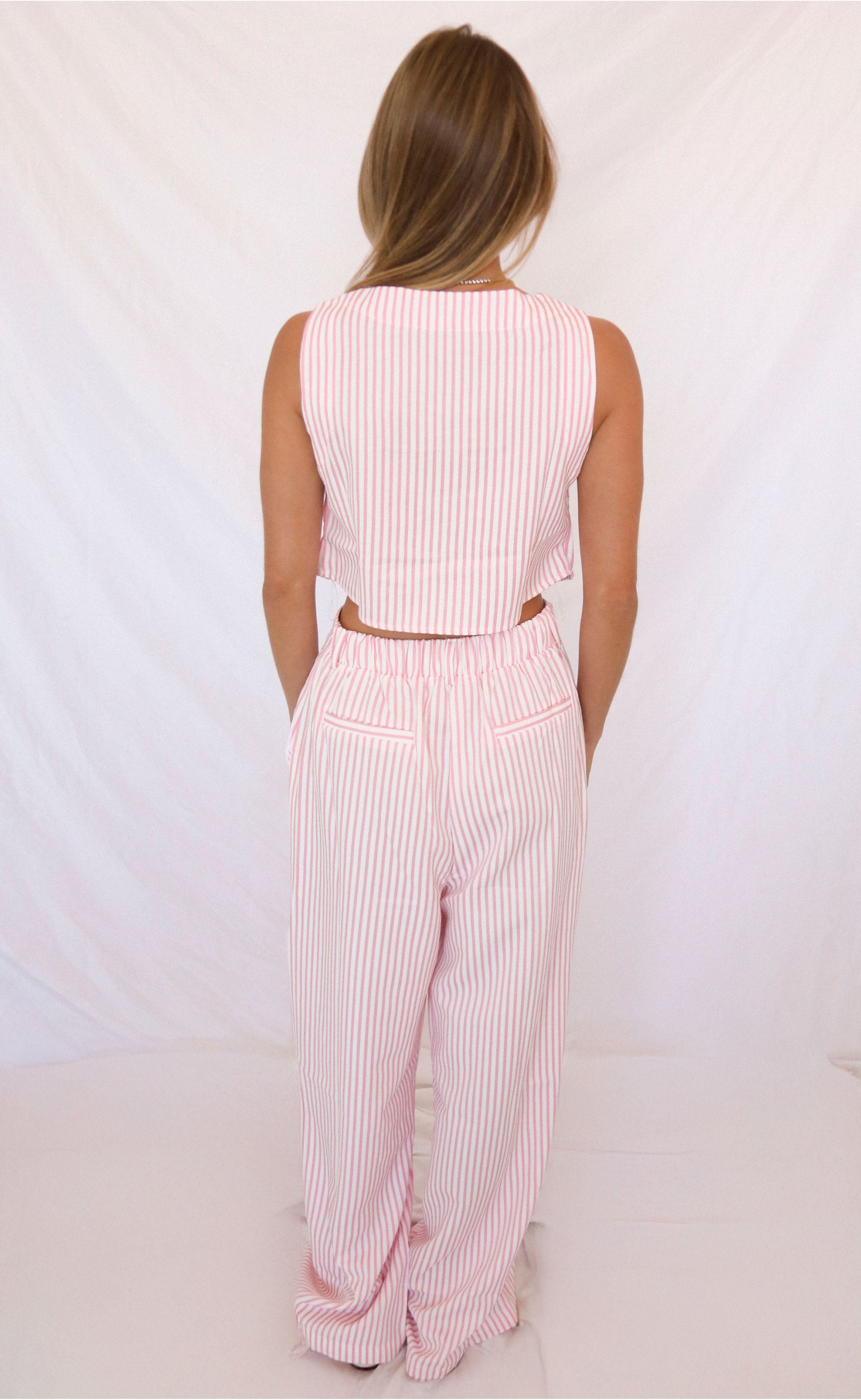 Picture to Burn Set – Pink: Fierce Passion Meets Playful Sweetness in Every Detail