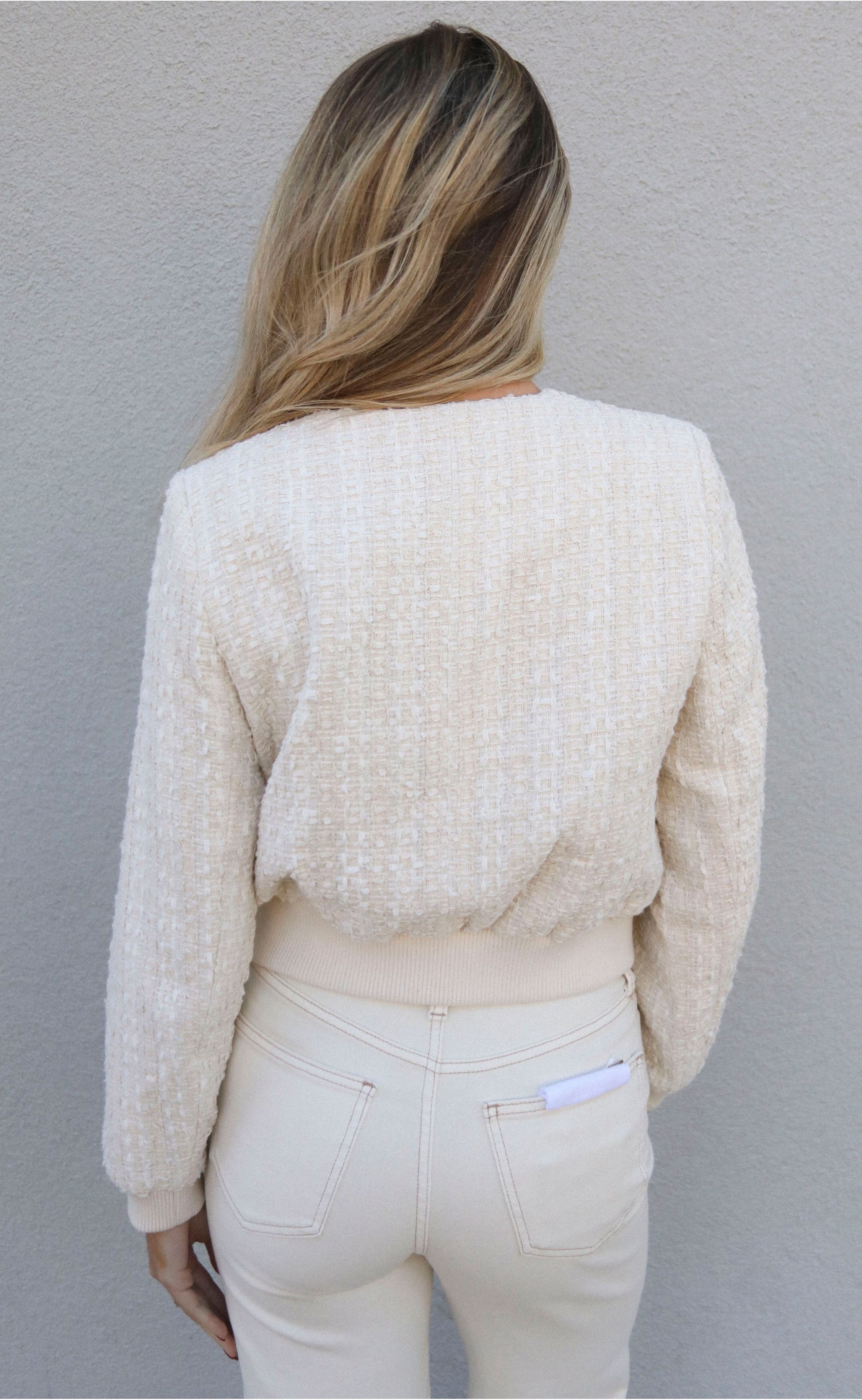 Effortlessly Chic Jacket – The Perfect Blend of Sophistication and Ease