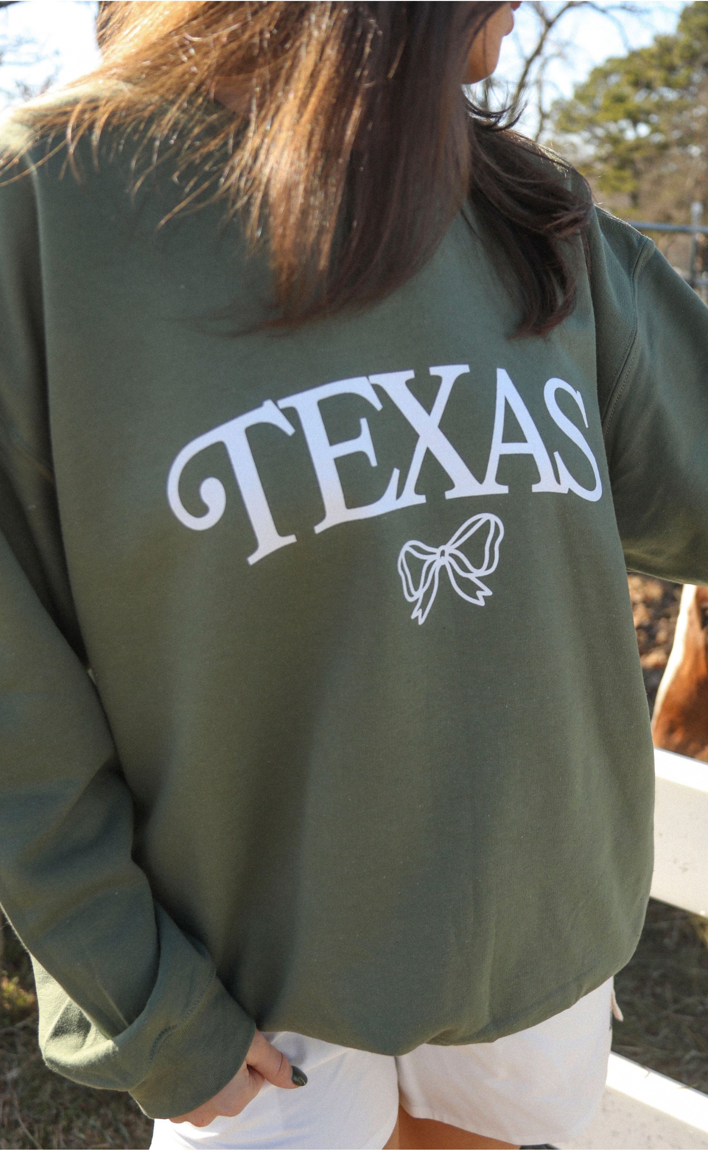 Texas Bow Sweatshirt – Classic Comfort with a Pop of Green Southern Flair