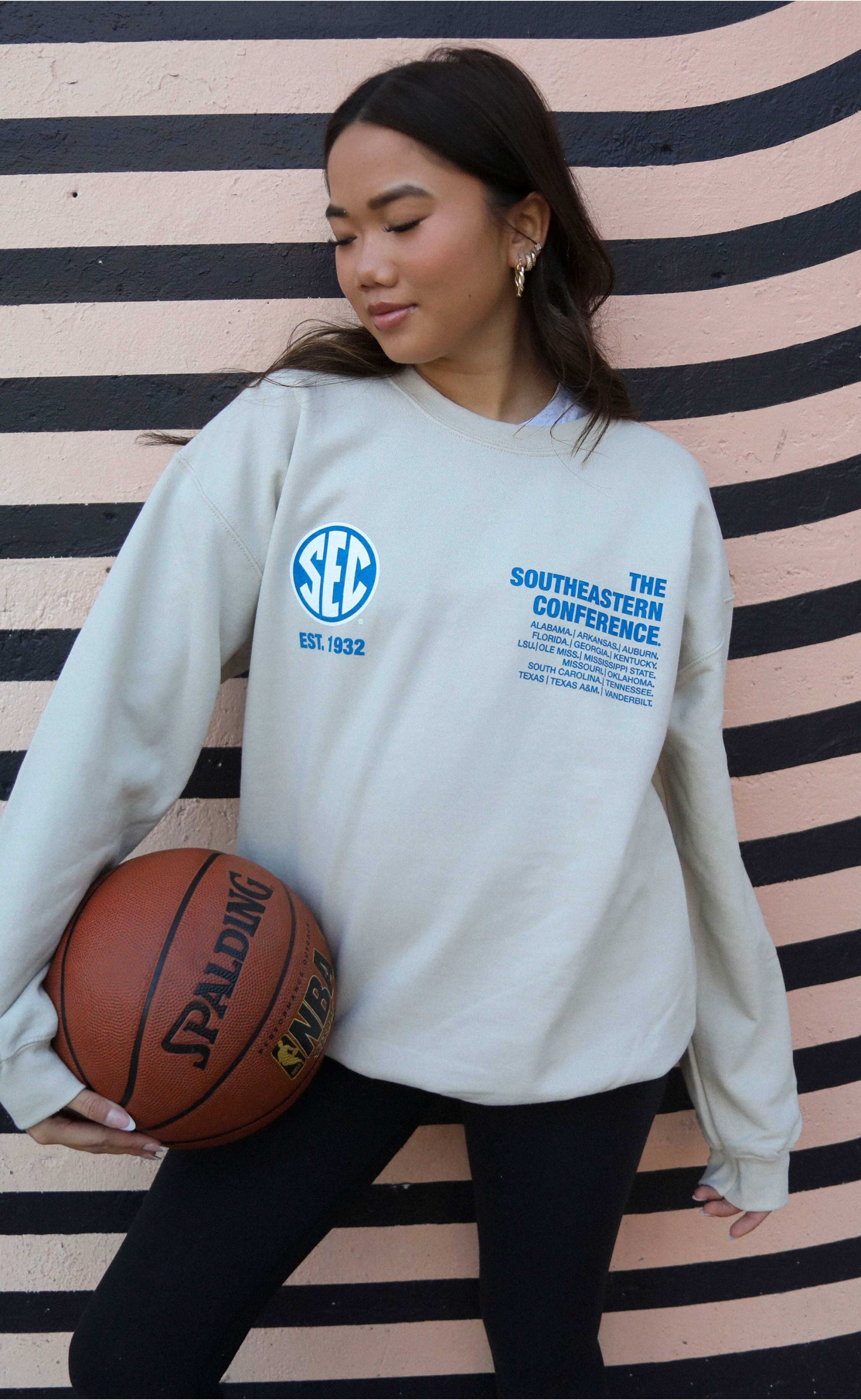 SEC Tan Sweatshirt – Classic Conference Pride in a Clean, Everyday Neutral